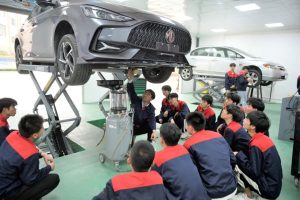 中职热门专业怎么选?兴趣、能力和就业需求要综合判断
